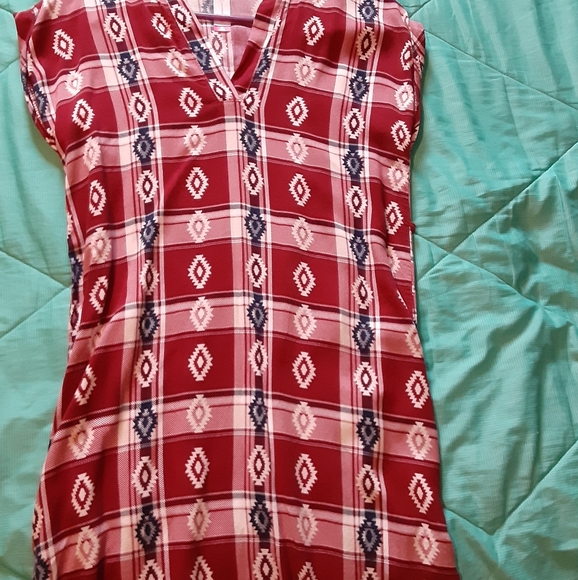 Clothes - Picture 2 of 2